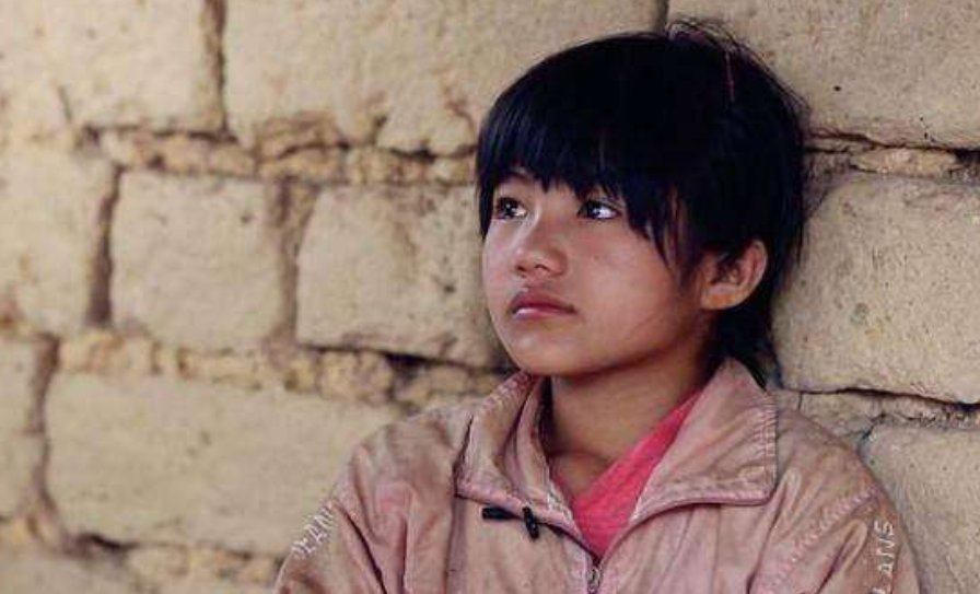 變形計|她是變形記最美農(nóng)村女孩,被富媽媽收養(yǎng)寵成公主,網(wǎng)友:認不出