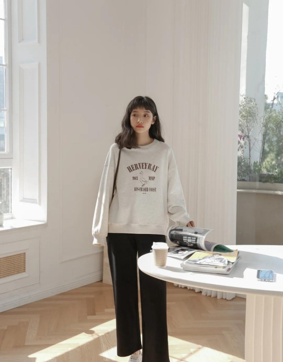 梨形身材女生如何穿出时尚感？关键要看衣服，是否具备这“三点”