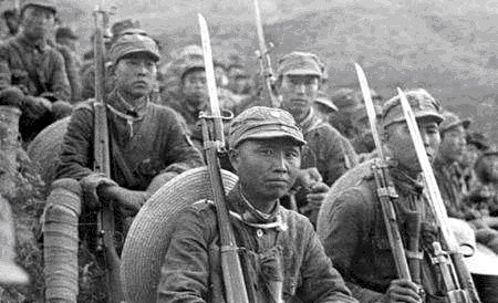 包围|为救乡亲,许世友损失4个连,战后宣布:此团牺牲一个班,补兵一千!