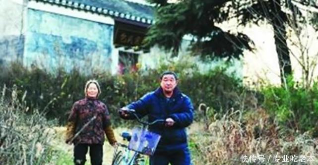 祖祠|老人自称包公的35代后裔,自愿不出去打工,默默守祖祠20余年