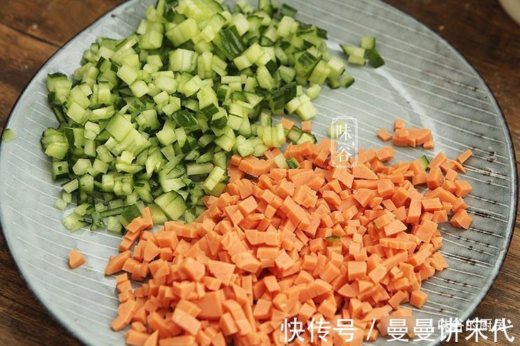 火腿肠|饺子皮新吃法，10分钟搞定早餐，做一次吃一周，营养全面又顶饱