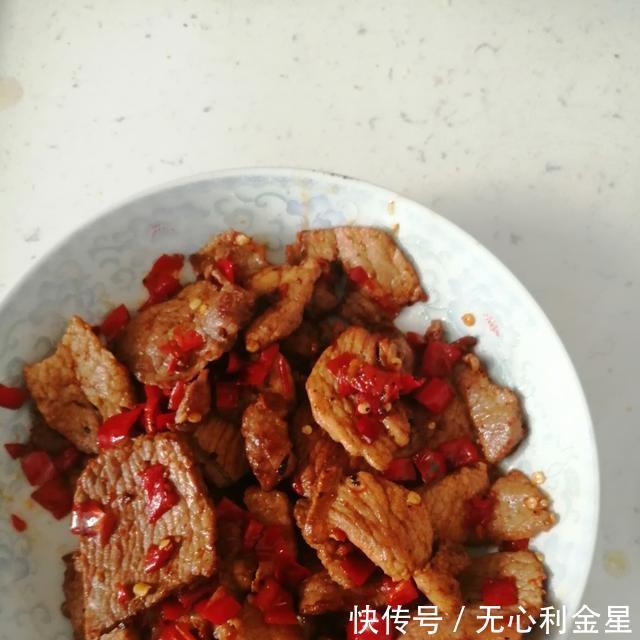 菜式|菜式简单，五香杂粮炒肉好吃又好看