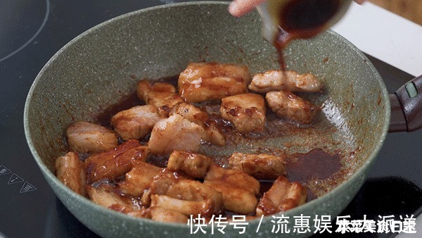 这一锅太香了!不加一滴水,比红烧肉还好吃