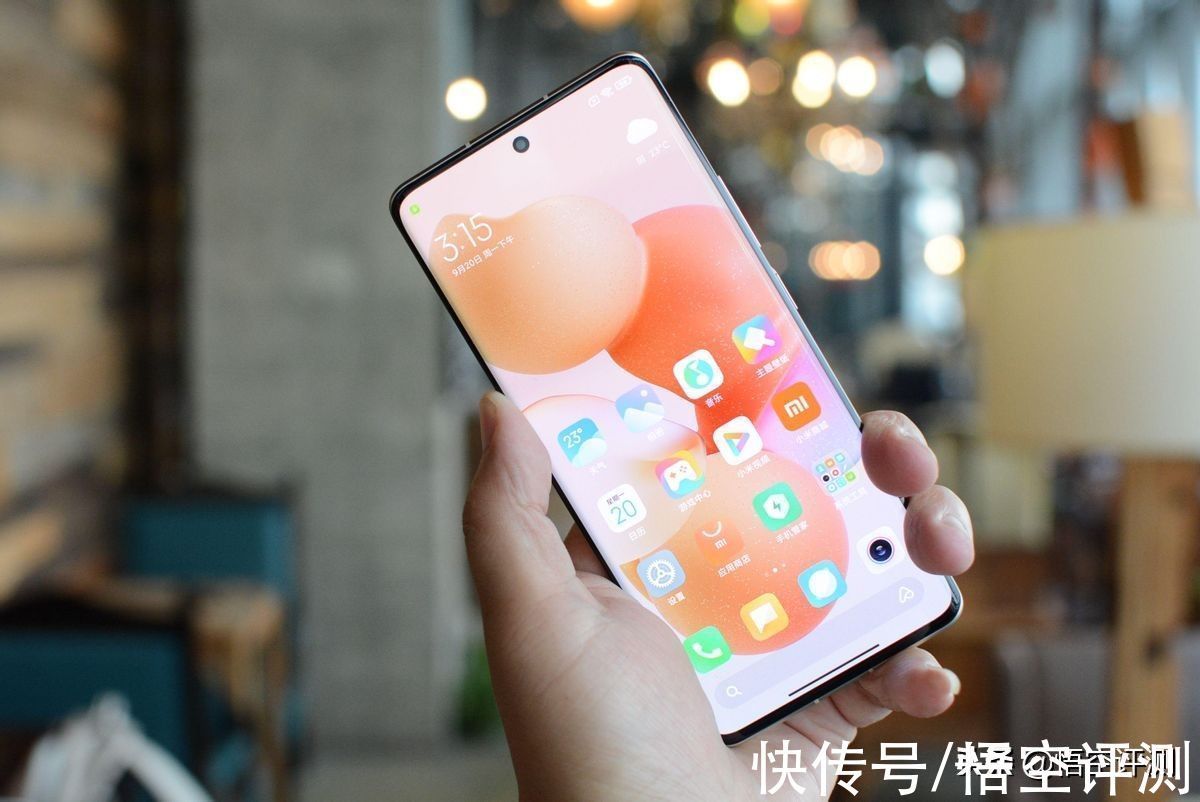 双曲面屏|不顾保密协议?小米Civi真机图片爆出:首款女性专属手机来了