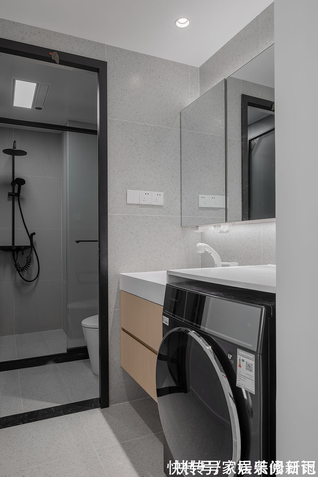 空间|60㎡改极简两房半,LDK客餐厨一体设计,空间显大堪称小户型典范