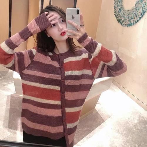 针织衫的春季搭配法则，捕获时髦的穿搭LOOK