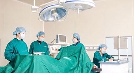 老公|孕妇怀孕5次全流产,老公觉得不对劲,往床底一看泪流满面