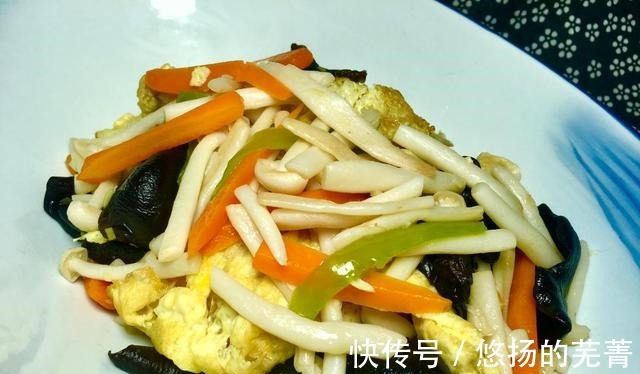 碱性食物|三伏天爱流汗，别光喝水，6种碱性食物要多吃，顺利过夏天！