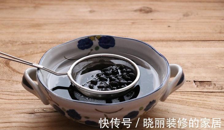 吃法|秋天要多吃黑豆,教你简单做法,放半个月都不坏,随吃随取真省事