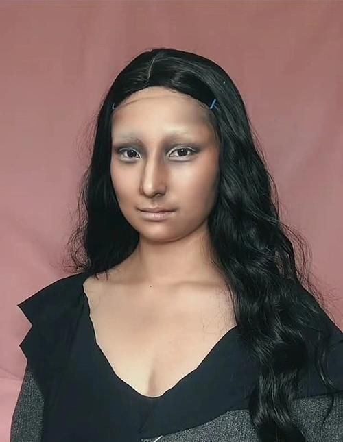 笑容|小姐姐仿妆“蒙娜丽莎”,开始这可是高难度,最后笑容都一样