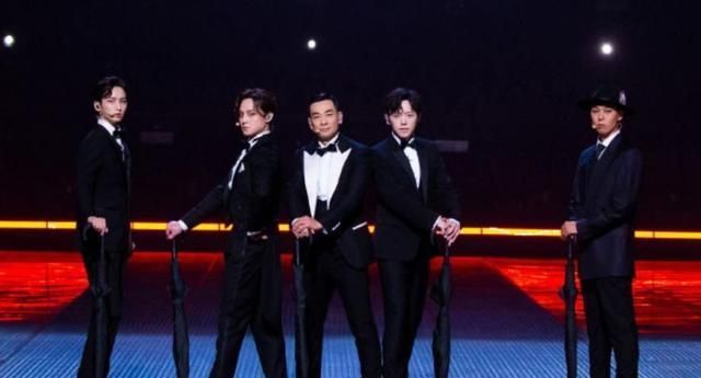 陈小春|李云迪为什么被淘汰？他选错了部落，队长陈小春太轻敌