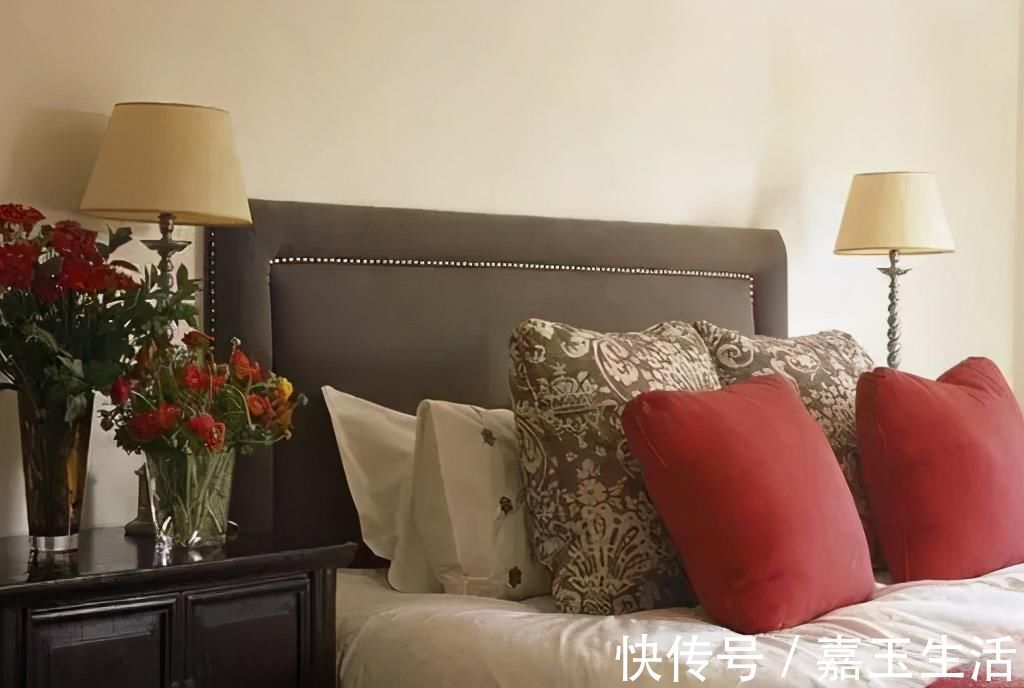 绿植|床头这3样东西,正在“偷偷”影响孩子发育,多数家庭都忽视了