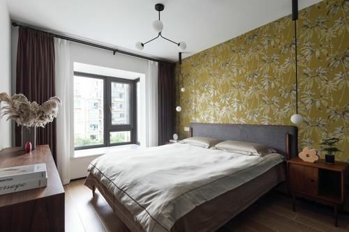 电视|她把客厅一分为二，家里多间房，再把电视请出家，生活简单又幸福