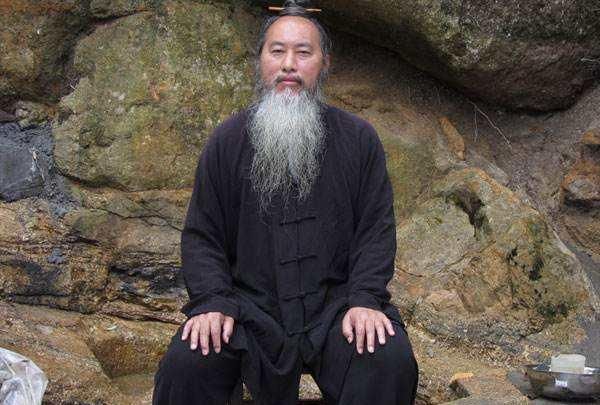 老人|老人告诉我们四十不多欲,五十不多情,但接下来的5个字更重要