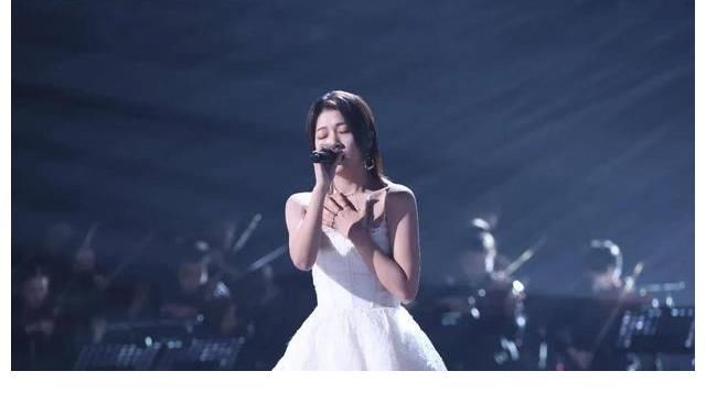 巅峰之夜|“好声音”迎五强争霸战,四大战队向“巅峰之夜”发起最后冲刺