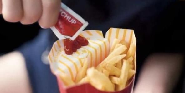 细节|吃了这么多年肯德基才知道,原来点餐时多说一句,你餐盘会更丰盛