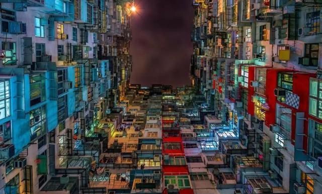 上下铺|影帝攒了23年钱买房?当红港星也曾挤着80平,香港房价有多可怕?