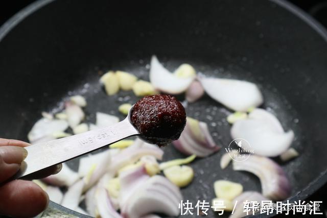 干锅鱼|海边人做鱼太香了,我一周吃三次,雷打不动,碗底汤汁都不放过