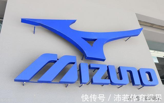 亚瑟士 尴尬的顶级跑鞋品牌:在国外名声显赫,在国内被误认为是山寨货