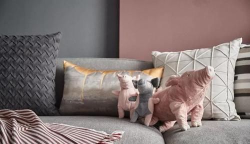 背景墙|110㎡轻奢两居,高级灰+烟粉,个性独特的品质感让人惊艳!