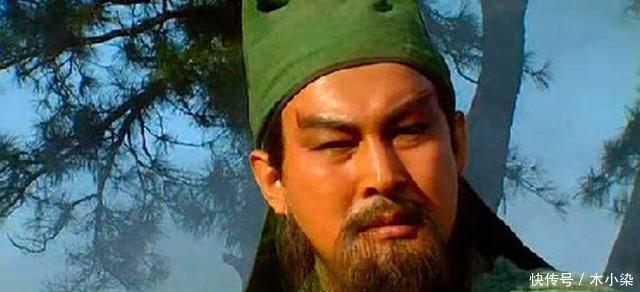 关羽|关羽为何在华容道不杀曹操一是因为不能杀，一是因为不敢杀！