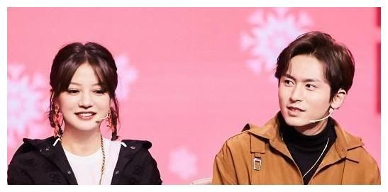 張哲瀚龔俊更換頭像！告別山河令后，誰能繼續(xù)穩(wěn)居頂流小生地位