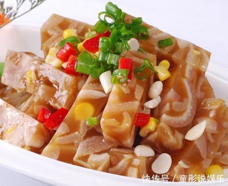 女性常吃此物,补充满满的胶原蛋白,皮肤光滑细腻,谁吃谁最漂亮