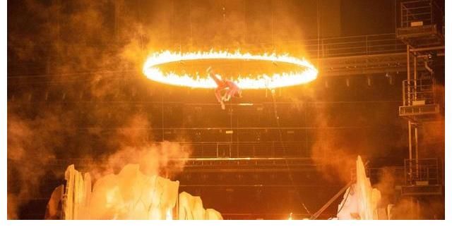 《披哥》五公最精彩的，不是李响放大招，而是让观众哭到失控的他