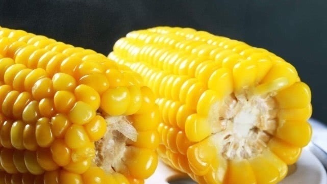 煮玉米时记得加点它,煮好的玉米又香又甜,小孩子特别爱吃