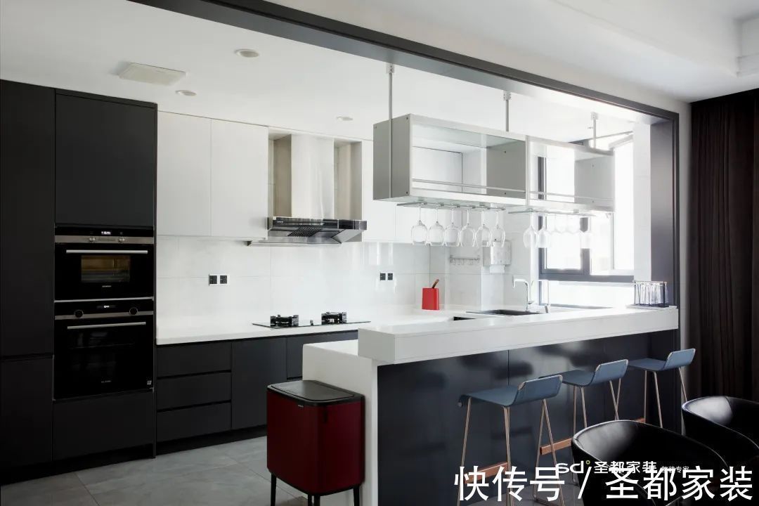 点亮色|家装轻奢风风靡之四大设计法则,新家照着装,美观高档不过时!