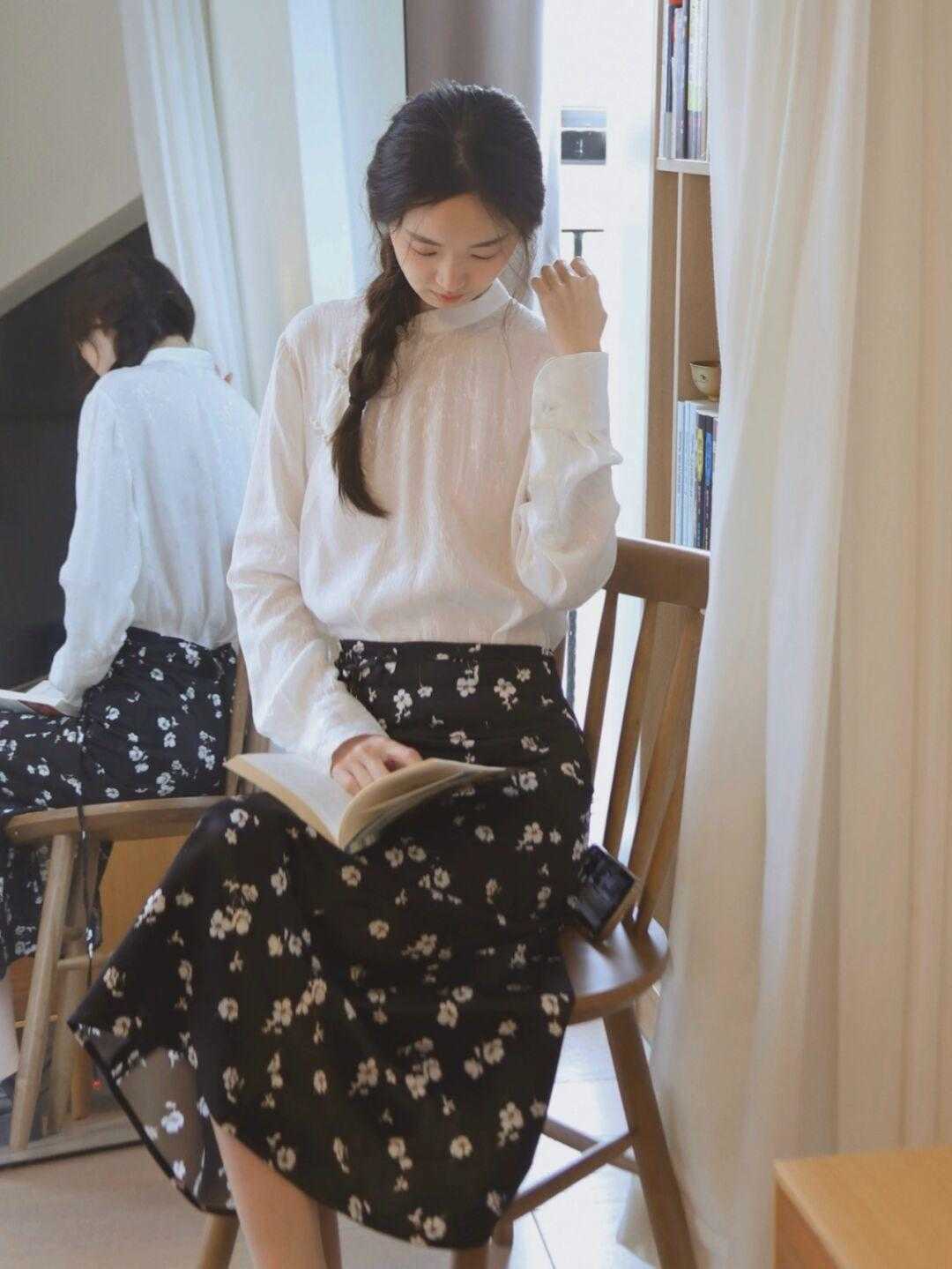 单品 早春校园穿搭别错过这四类,休闲、精致全都有,轻松拥有好人缘