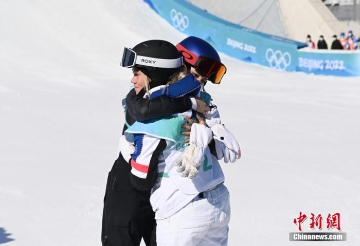 奥林匹克|冬奥会“温情”瞬间：不同的“你”“我”，共同成为“我们”