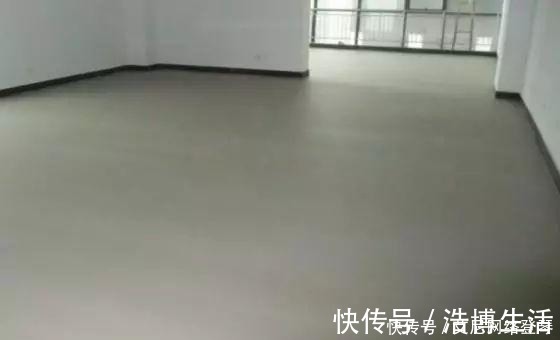 自流平|越来越多人装修不贴瓷砖了，现在流行这样设计，太聪明了