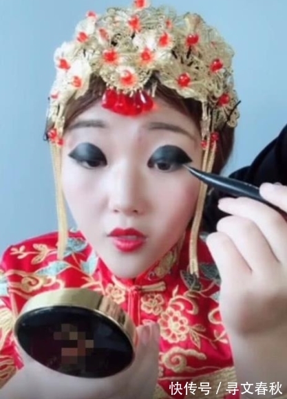单眼皮|奇闻:结婚当天新娘的眼妆火了,睁开眼的那一刻,网友:就服你