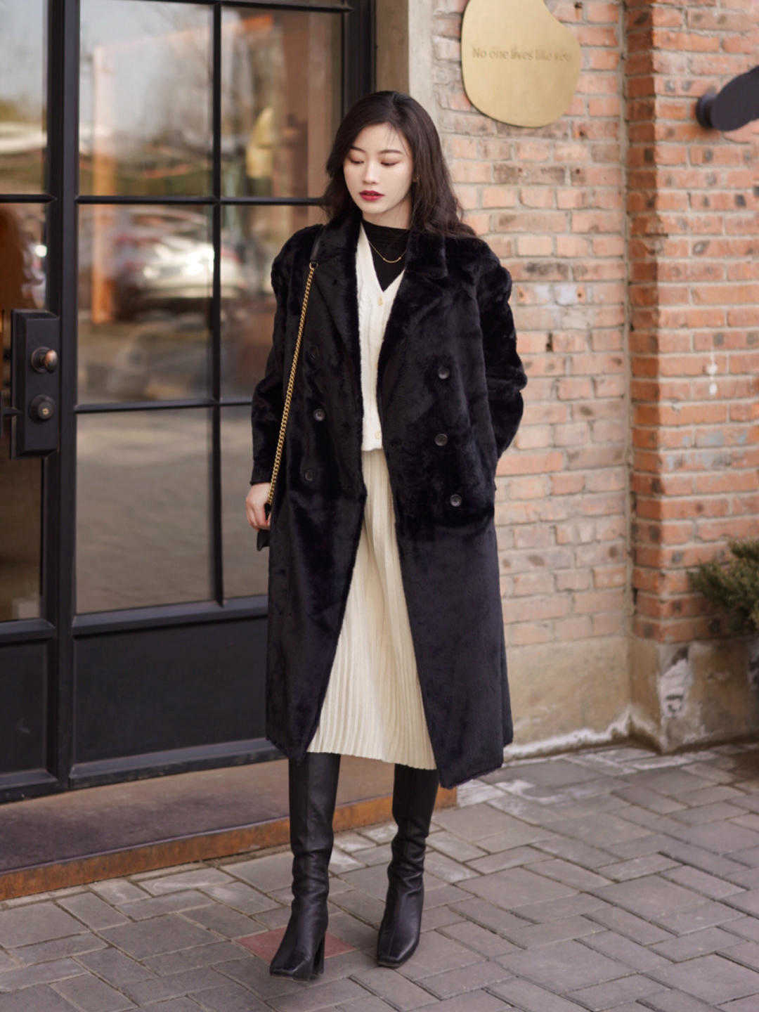 长筒靴 长筒靴不好驾驭?可以参考潮人的穿搭示范,优雅显腿长