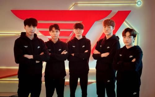 T1运营点赞郑爽,公号私用惹怒粉丝,直言追星请换小号