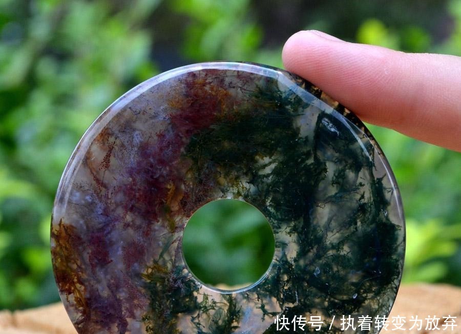 名贵宝石什么是玛瑙!