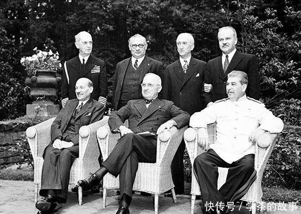 斯大林|杜鲁门向斯大林敬酒,斯大林转敬丘吉尔,丘吉尔却又把酒转敬此人