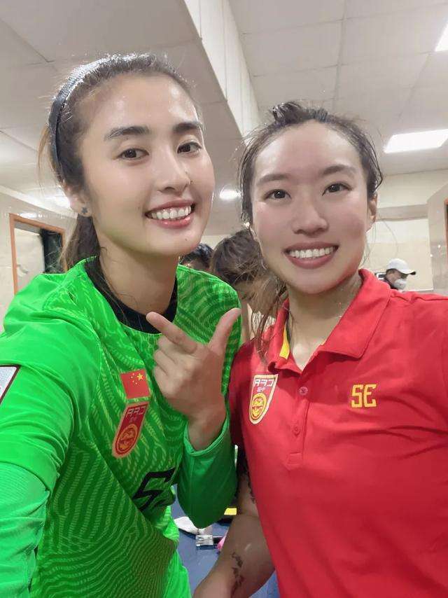 贾秀全|曾称在沪买不起房的赵丽娜:水指导有房住,该关心我的婚姻大事了