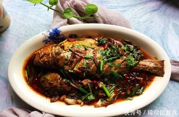 它是鱼腥的“死对头”,炖鱼时加一点,鱼肉更鲜嫩,一点都不腥!