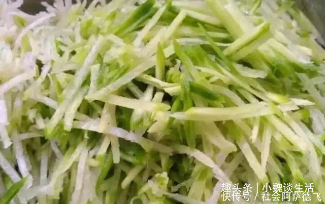  吃一斤它，相当于吃3斤牛肉，5斤猪肝，才8毛钱一斤，蒸着吃最香