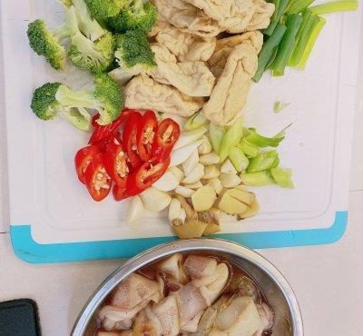 海鲜豆腐煲|海鲜豆腐煲，迷倒全家的厨房小白也能驾驭