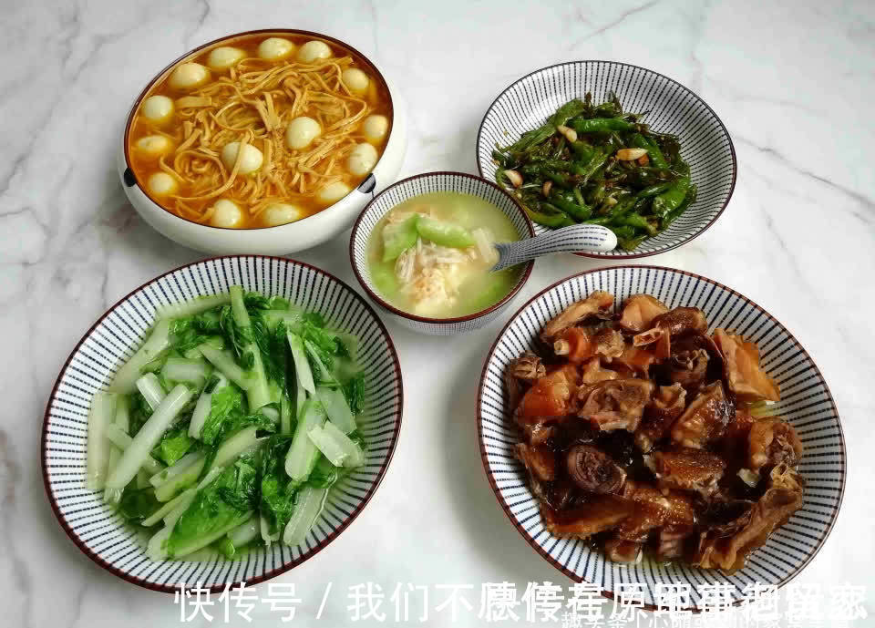 午餐只有4菜1汤,发朋友圈却人人羡慕,网友:嫁对老公了,真幸福