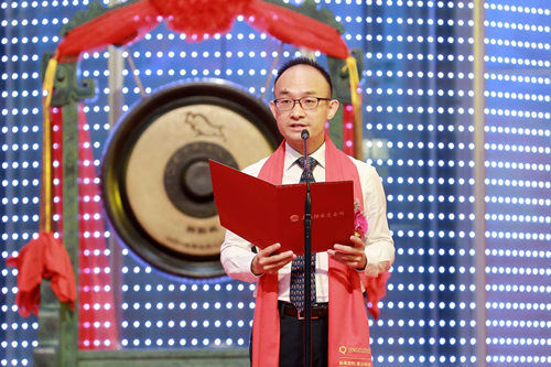 青云科技上市：资本看见混合云