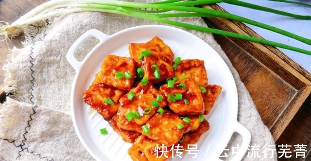 家常美味锅包豆腐，酸甜可口，鲜嫩下饭，一口一块停不下来！