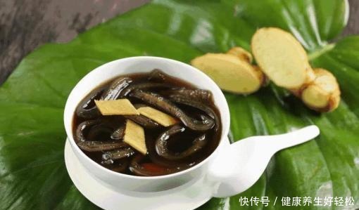 南方一种臭藤,叶子有鸡屎味,却成极品野菜,民间常用来煲汤!