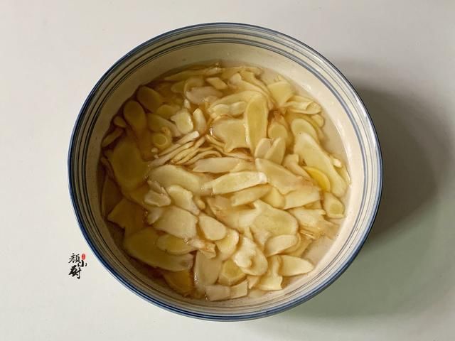 精气神|天热要多吃生姜，教你简单做法，好吃又解馋，夏天也精气神十足
