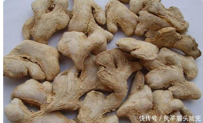 干姜|天然“泻药”找到了,没事泡水喝,排出黑臭宿便,赶走便秘口臭