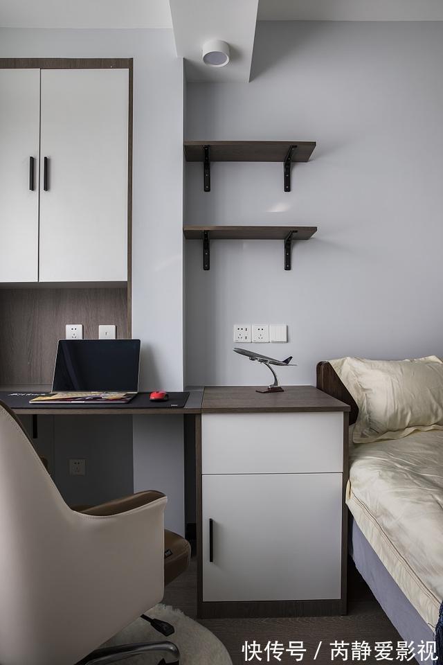 起居室|这对夫妻很有远见,选择去客厅化装修,让一家人的感情快速升温