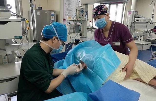 产妇|分娩时胎儿''出来''的那一刻,产妇是啥感觉别害羞值得一看